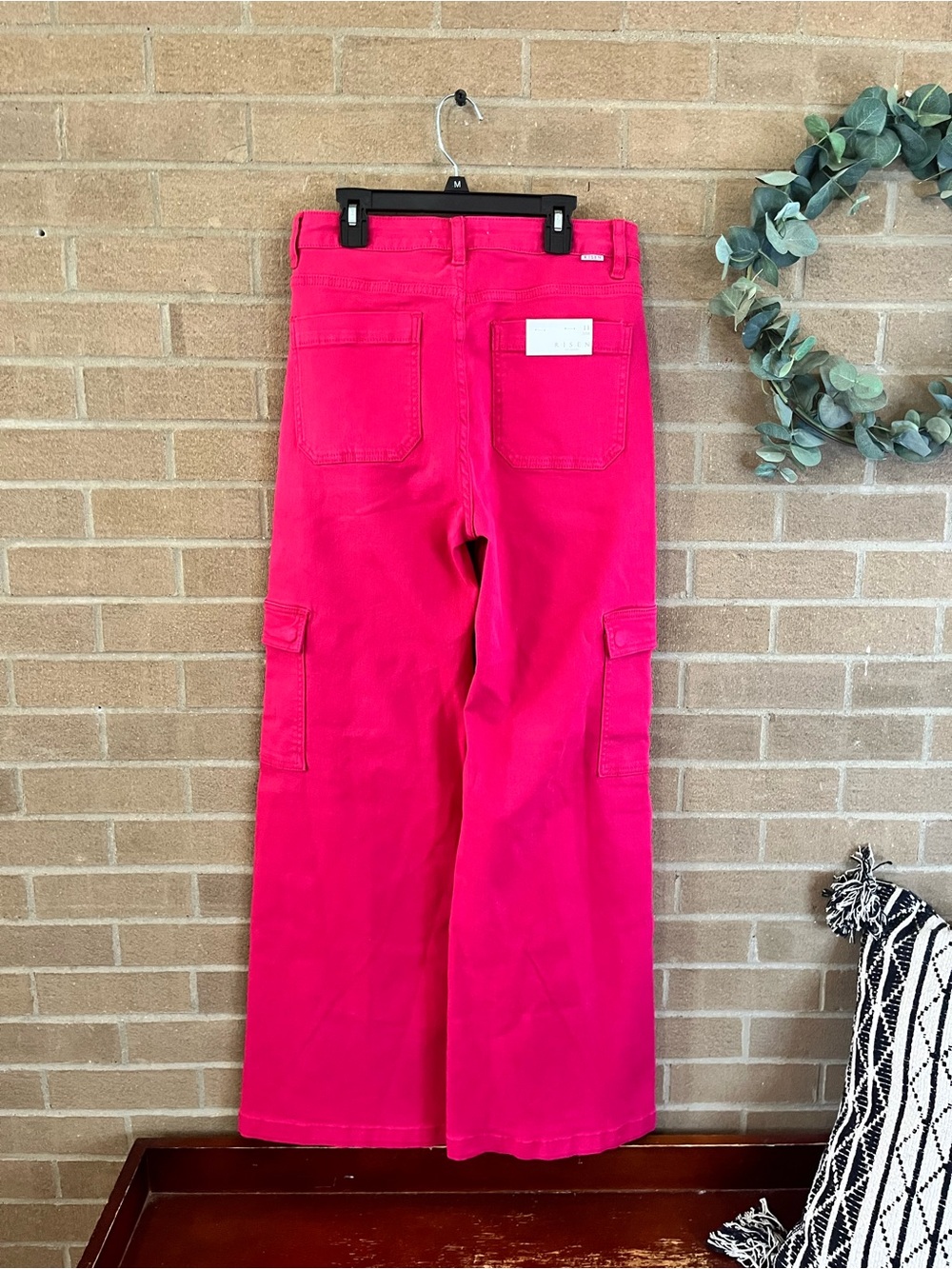 High-Rise Wide-Leg Cargo Jeans in Bright Hot Pink - Picture 3 of 3